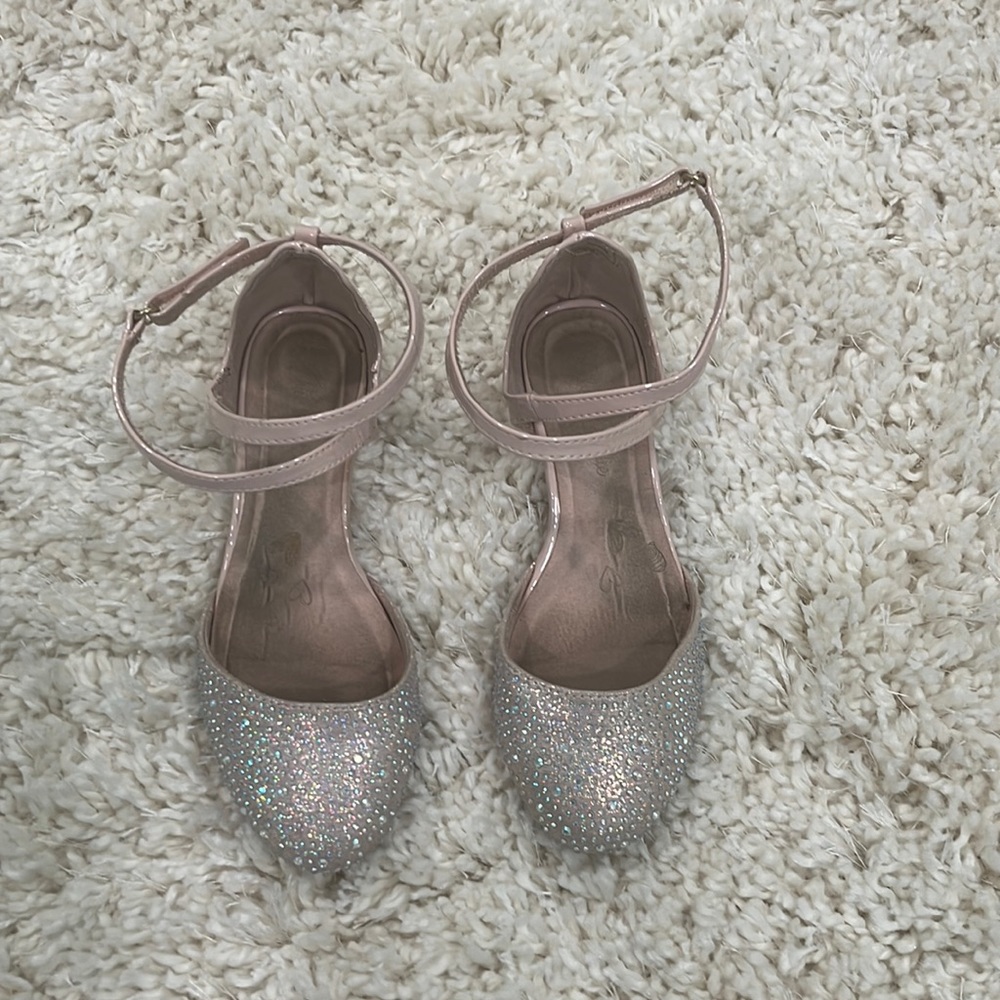 Fancy girls wedges with strap. Diamond like sequence